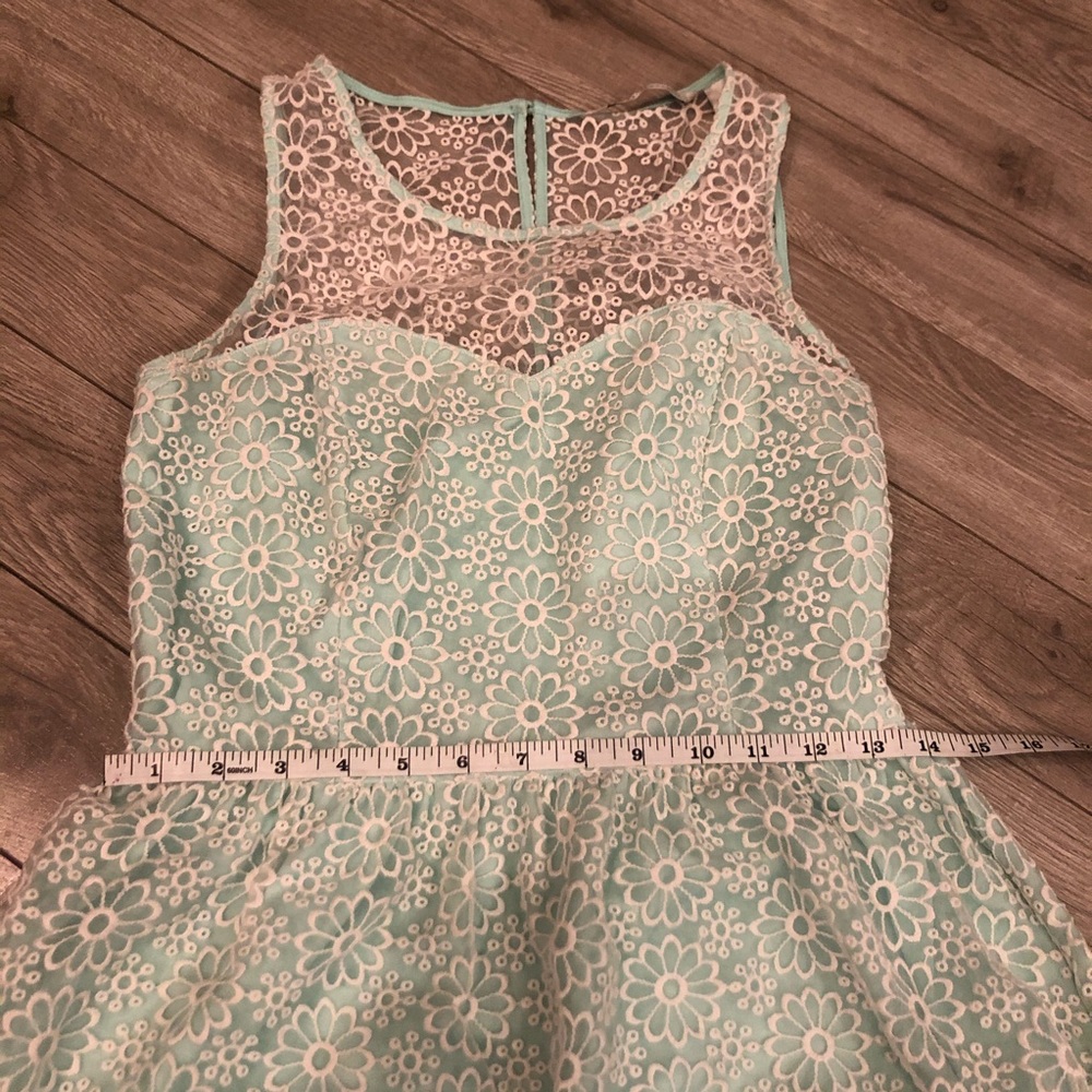Lauren Conrad White Floral Lace Mint Green Dress 8 - Picture 8 of 11
